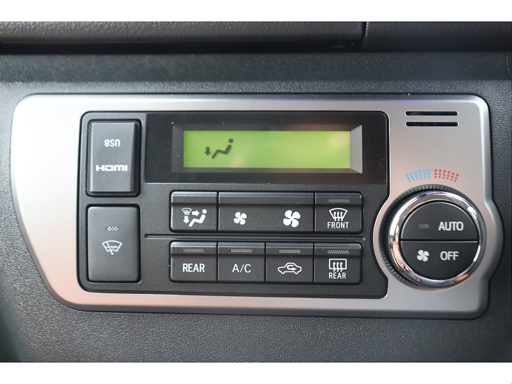 トヨタ ハイエースバン(29枚目)