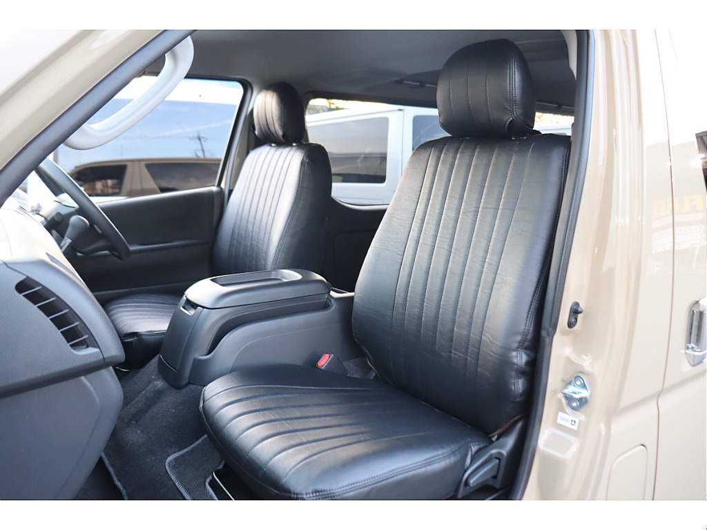 トヨタ ハイエースバン(33枚目)