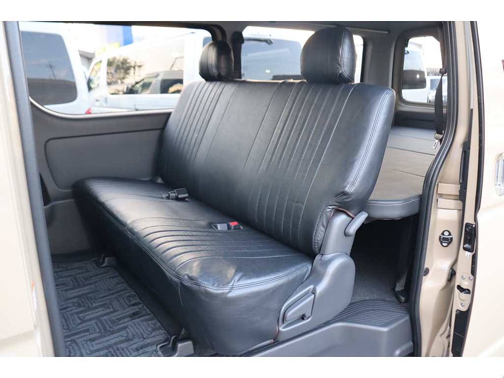 トヨタ ハイエースバン(34枚目)