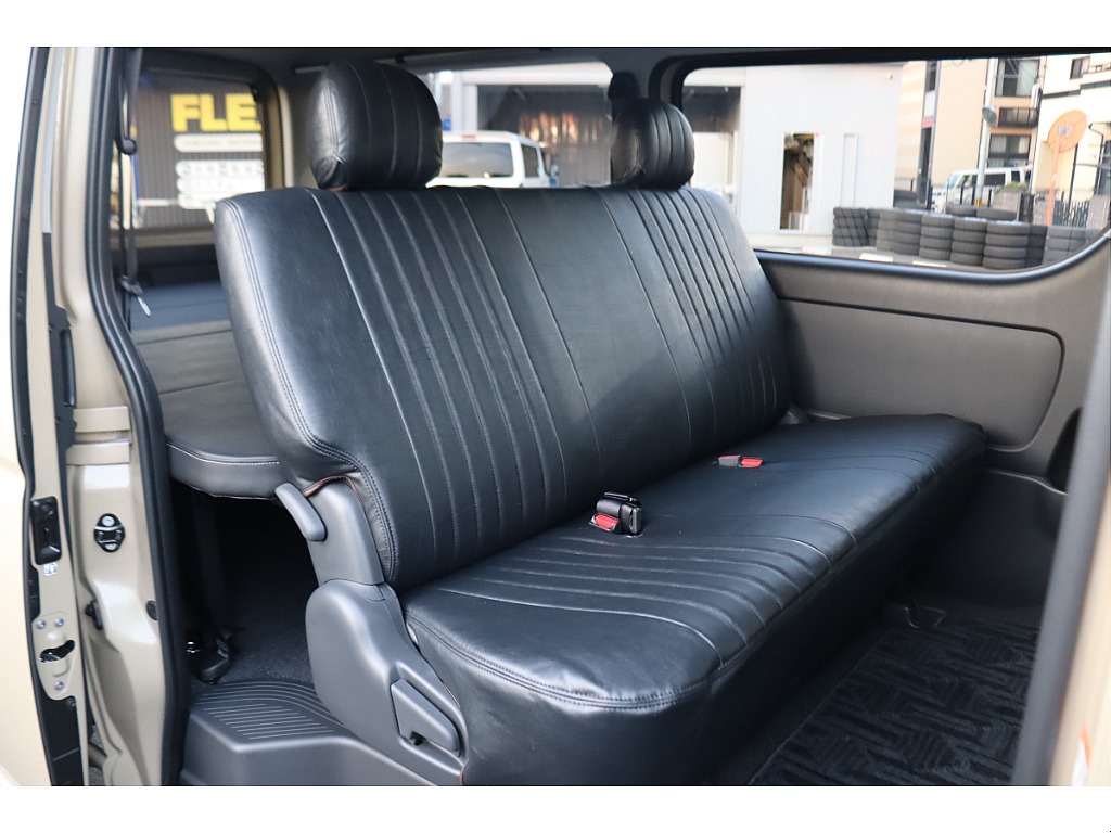 トヨタ ハイエースバン(37枚目)