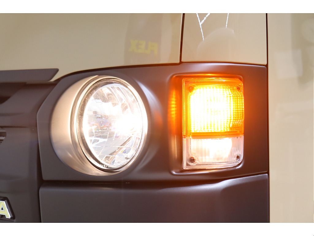 トヨタ ハイエースバン(49枚目)