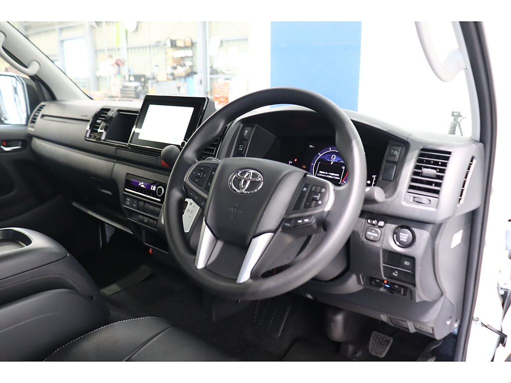 トヨタ ハイエース(25枚目)