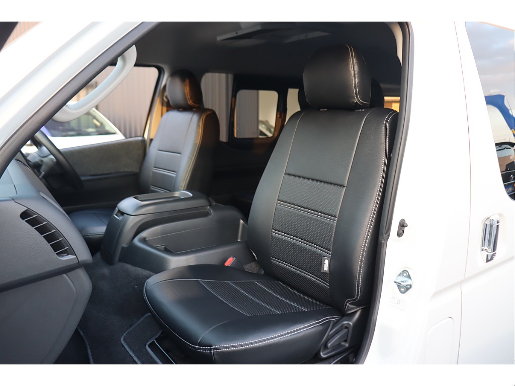 トヨタ ハイエース(27枚目)