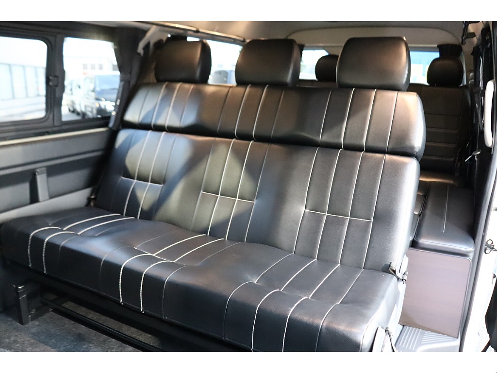 トヨタ ハイエース(34枚目)