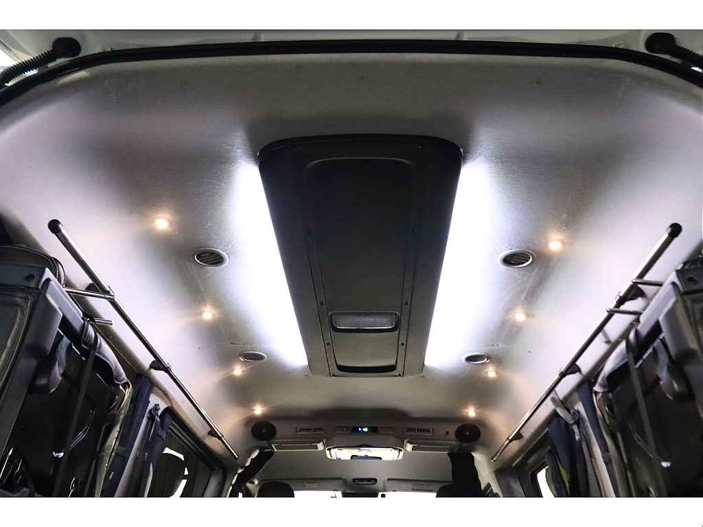 トヨタ ハイエース(40枚目)