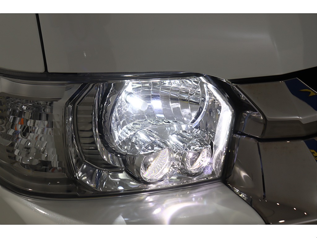 トヨタ ハイエースバン(51枚目)