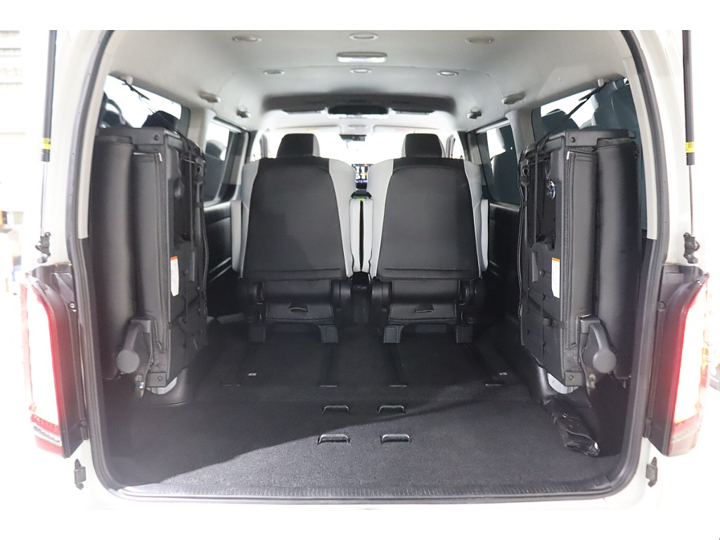 トヨタ ハイエース(44枚目)