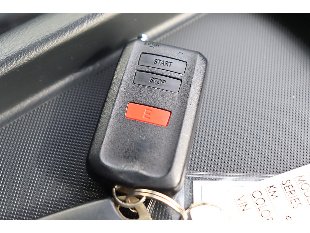 トヨタ ハイエースバン(23枚目)