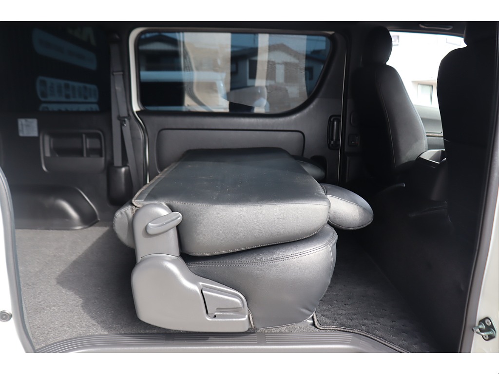 トヨタ ハイエースバン(38枚目)