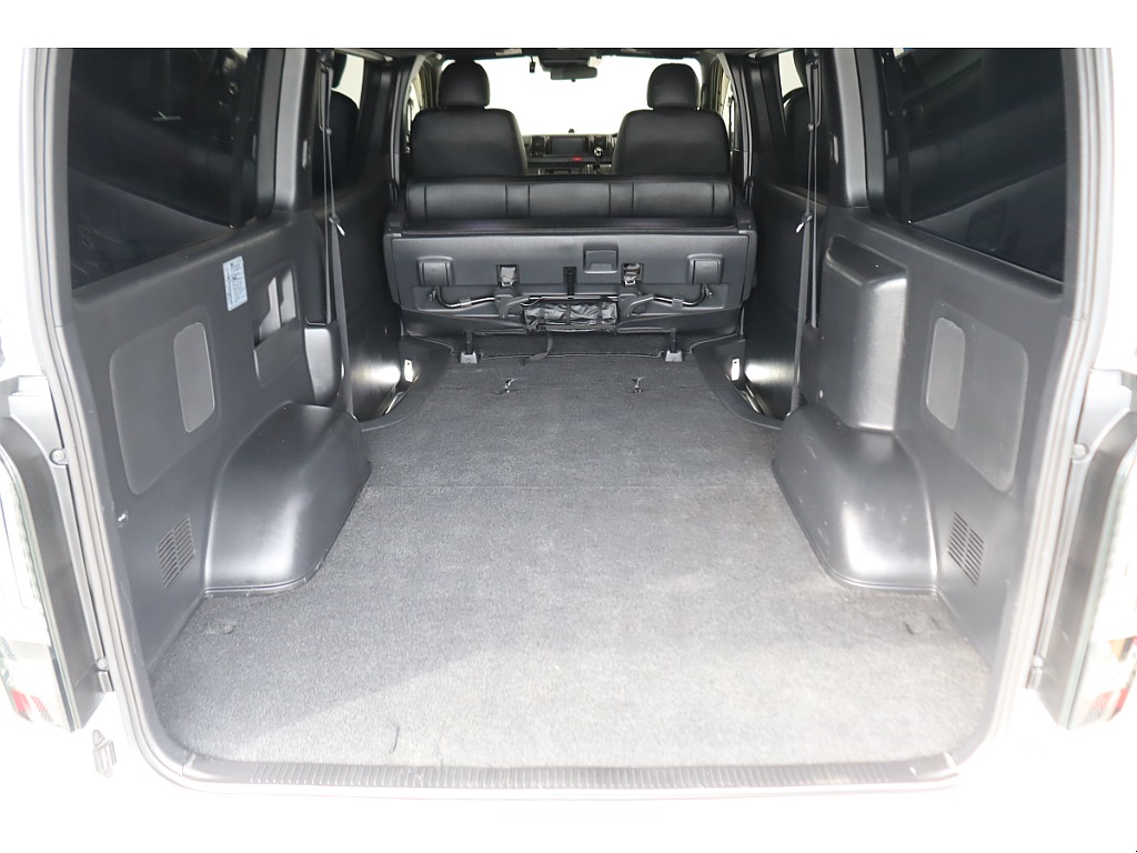 トヨタ ハイエースバン(40枚目)