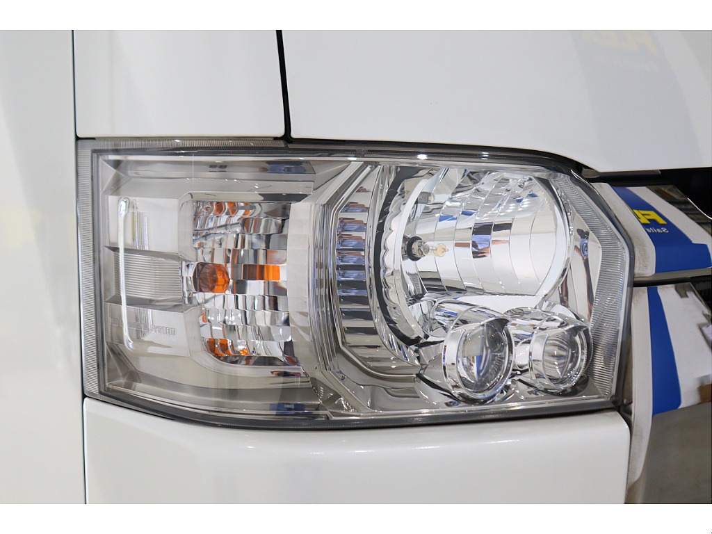 トヨタ ハイエースバン(51枚目)