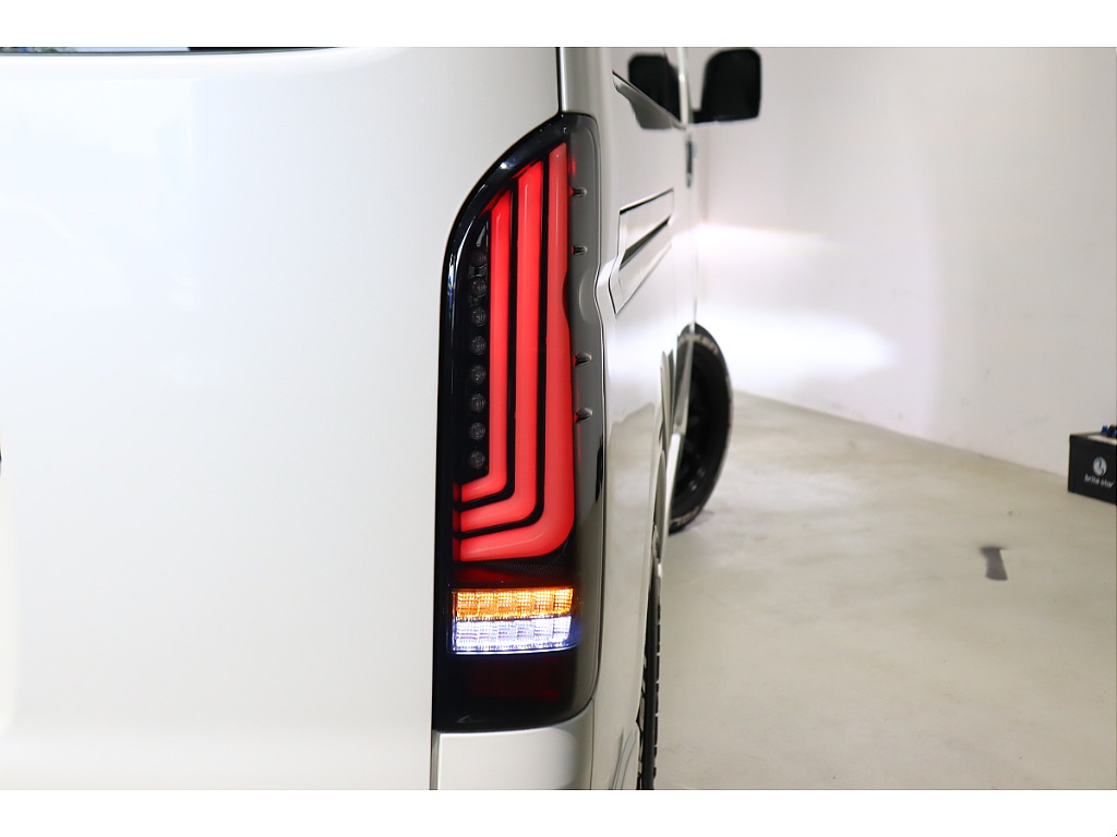 トヨタ ハイエースバン(58枚目)