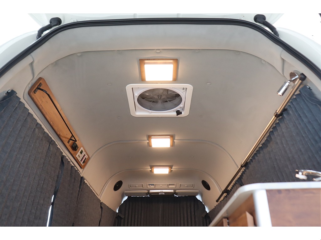 トヨタ ハイエースバン(39枚目)