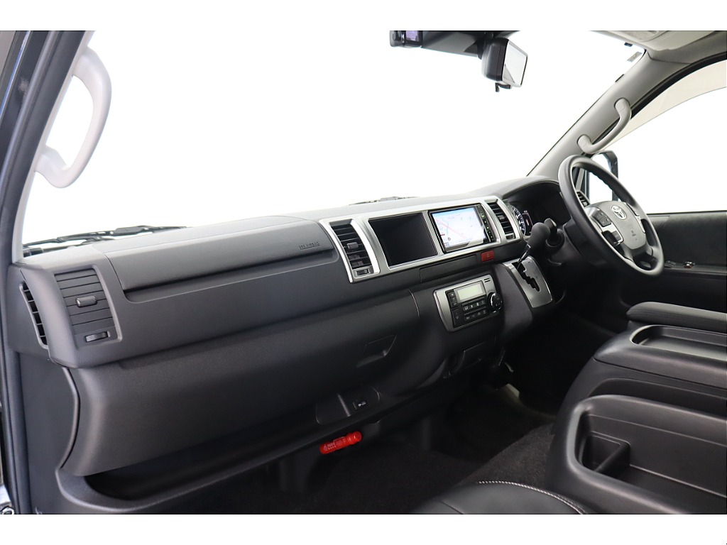 トヨタ ハイエース(22枚目)