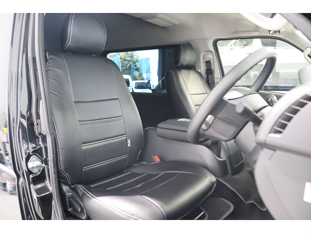 トヨタ ハイエース(23枚目)