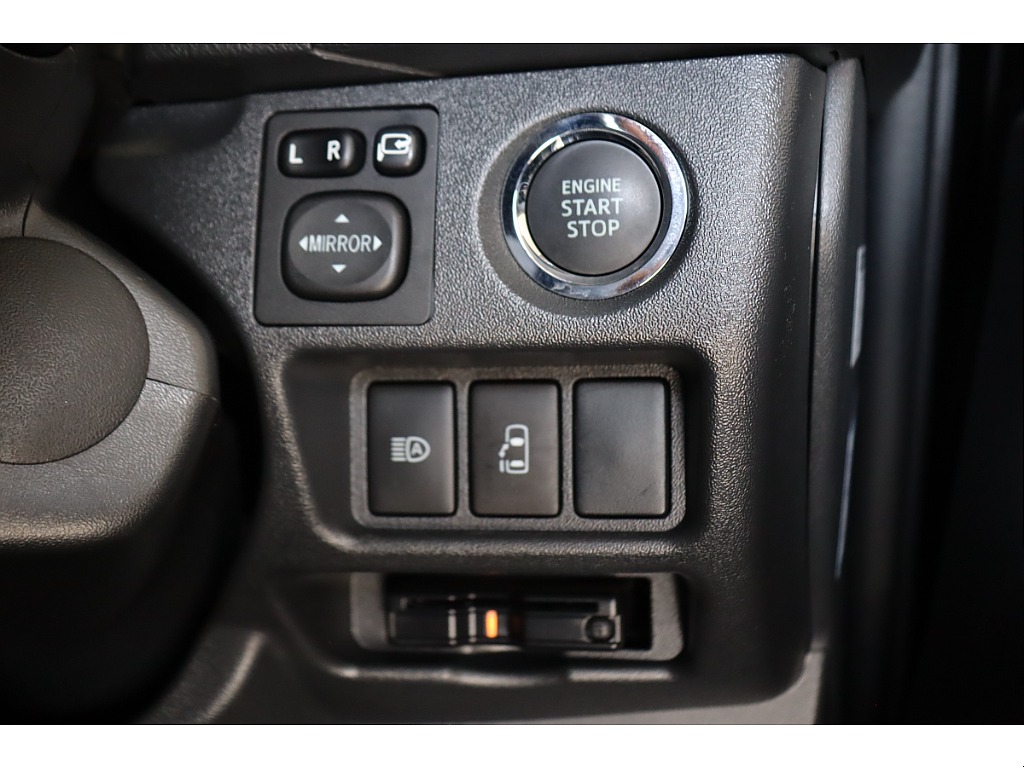 トヨタ ハイエース(25枚目)