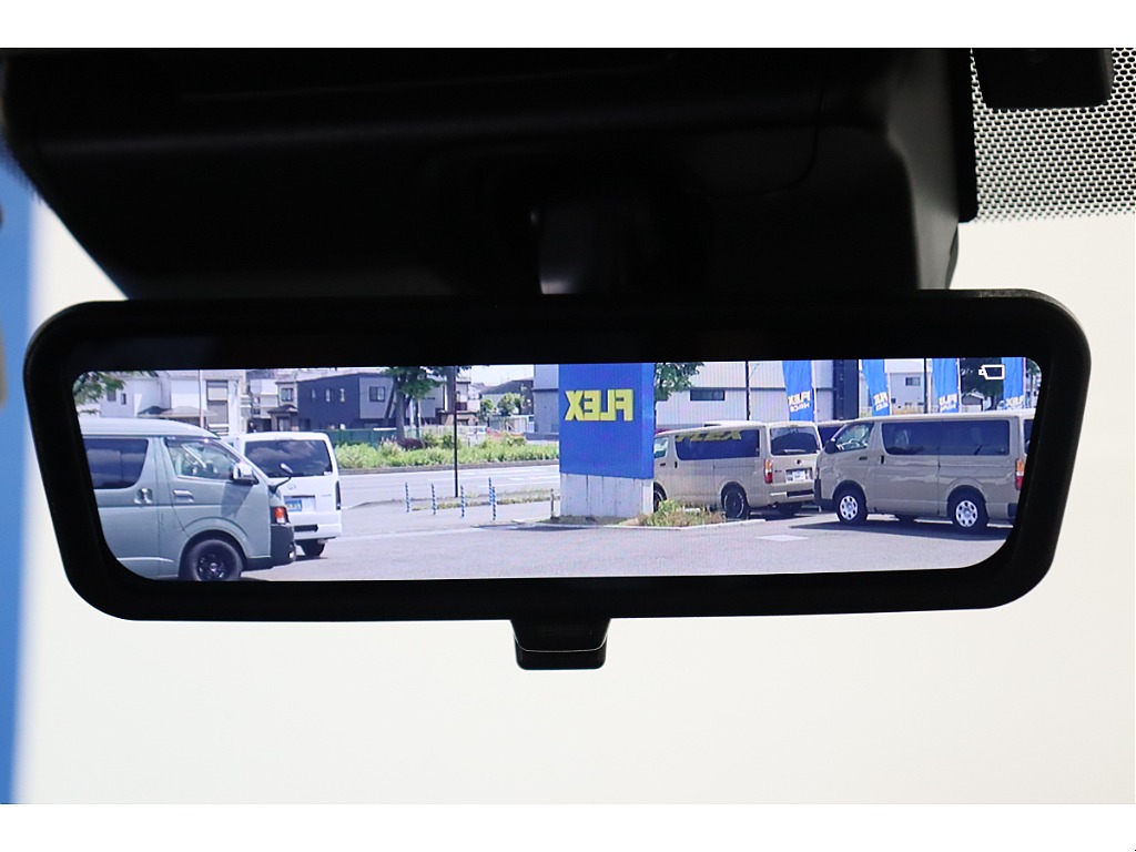 トヨタ ハイエース(27枚目)