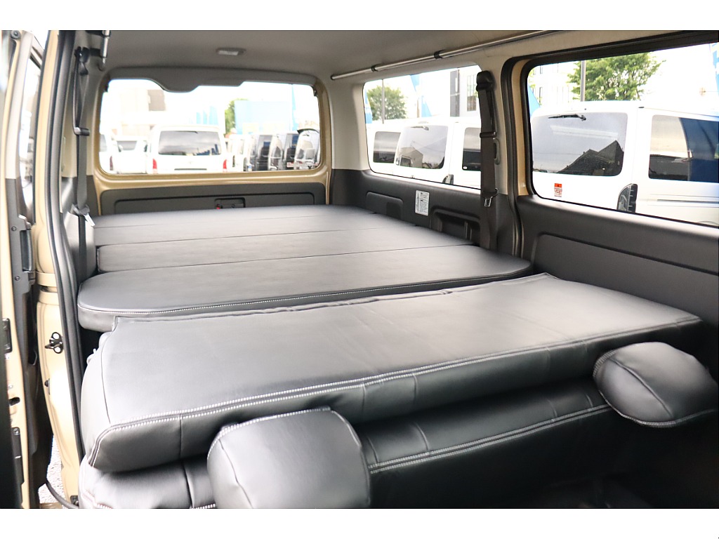 トヨタ ハイエースバン(35枚目)