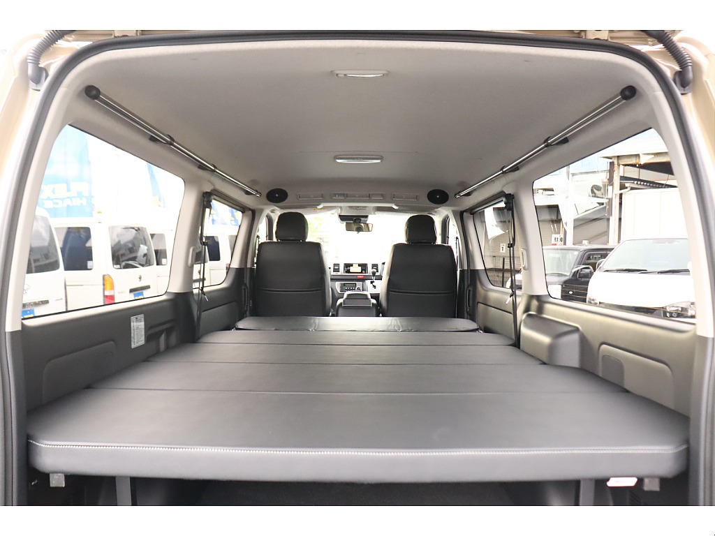 トヨタ ハイエースバン(36枚目)