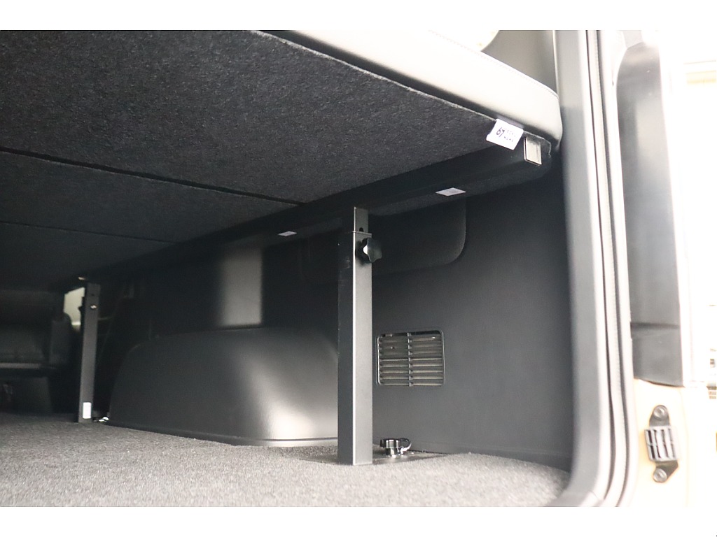 トヨタ ハイエースバン(40枚目)