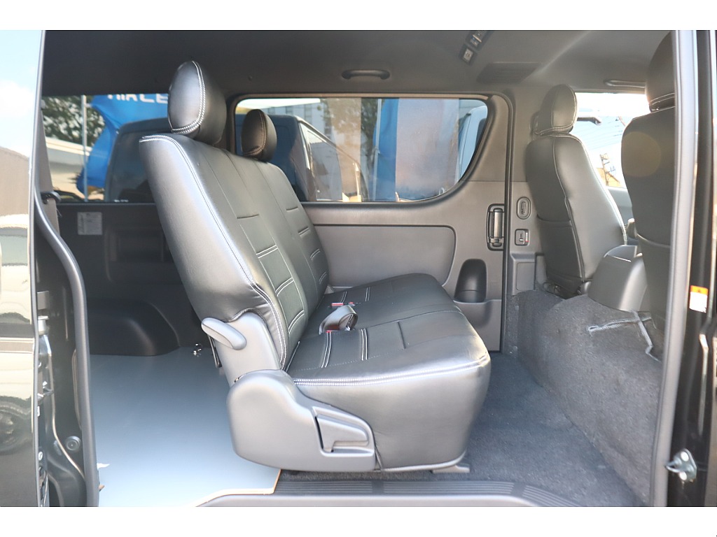 トヨタ ハイエースバン(36枚目)