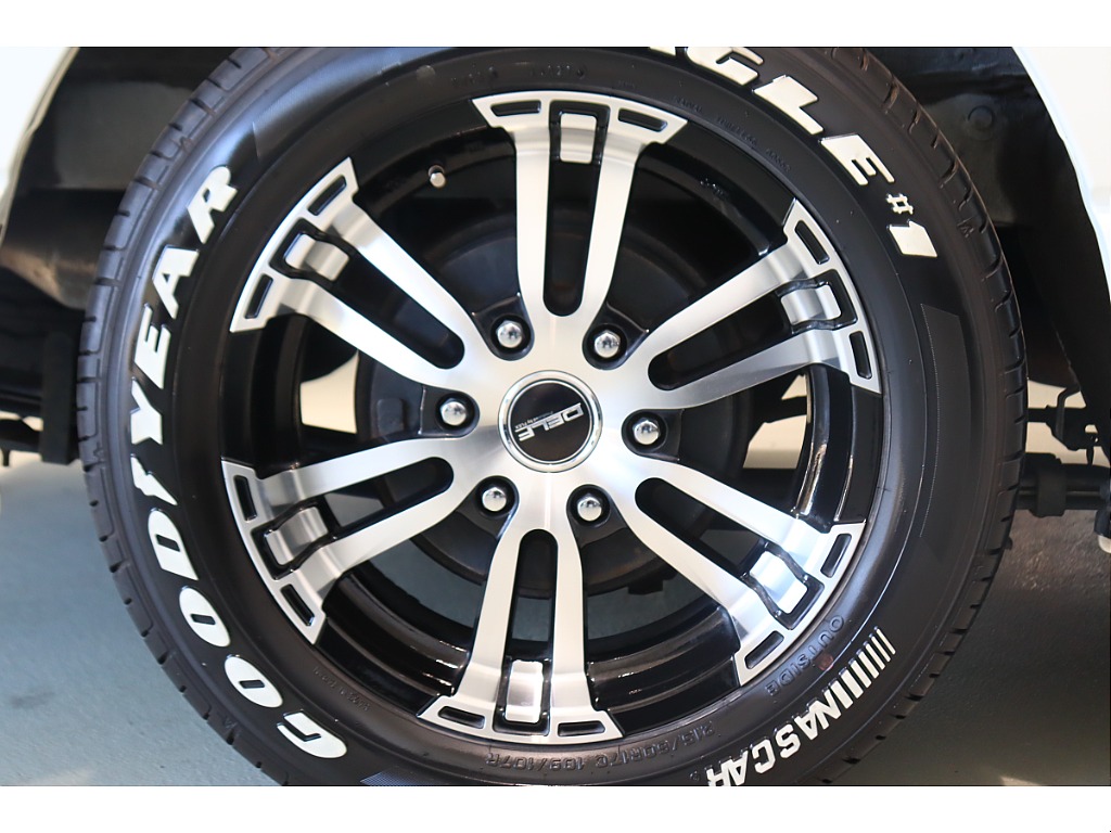 トヨタ ハイエースバン(48枚目)