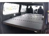 車中泊にも便利なベットキット付き！