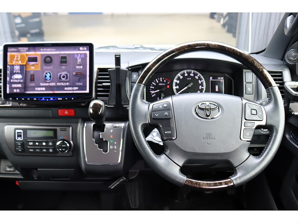 トヨタ&nbsp;ハイエースバン&nbsp;5D2.0スーパーGLダークプライムⅡロング&nbsp;買取直販 BIGX１１インチナビ&nbsp;埼玉県の詳細画像&nbsp;その3