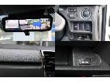 デジタルインナーミラーやスマートエントリーなど箇所に便利な機能を搭載！