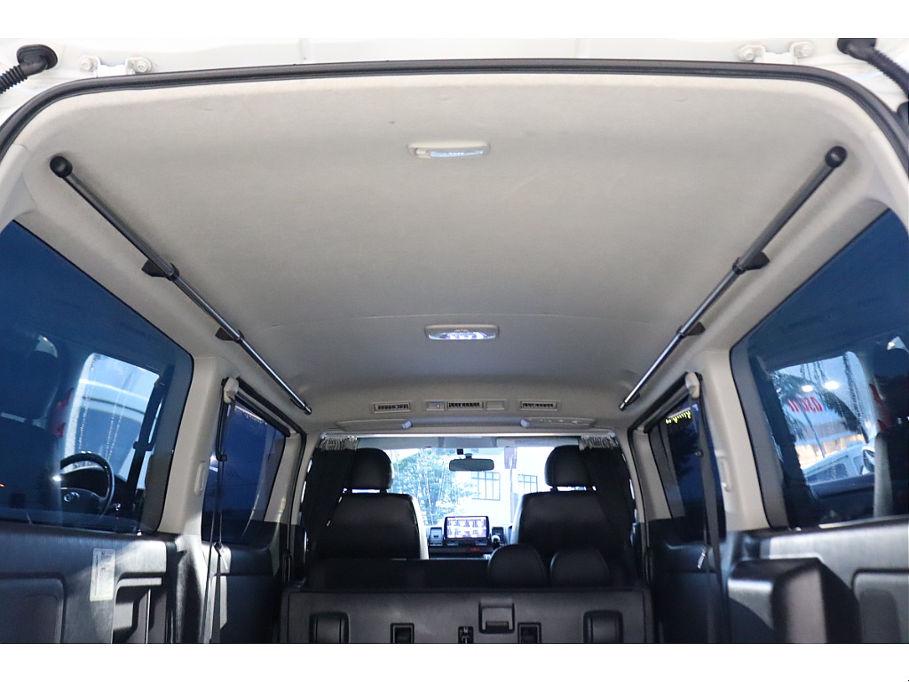 トヨタ&nbsp;ハイエースバン&nbsp;5D2.0スーパーGLダークプライムロング&nbsp;買取直販&nbsp;埼玉県の詳細画像&nbsp;その9