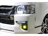 引き締まった印象のモデリスタ LEDシグネチャーイルミが装着済み！