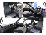 ブルーステッチ入りブラックソートカバーが装着済み！