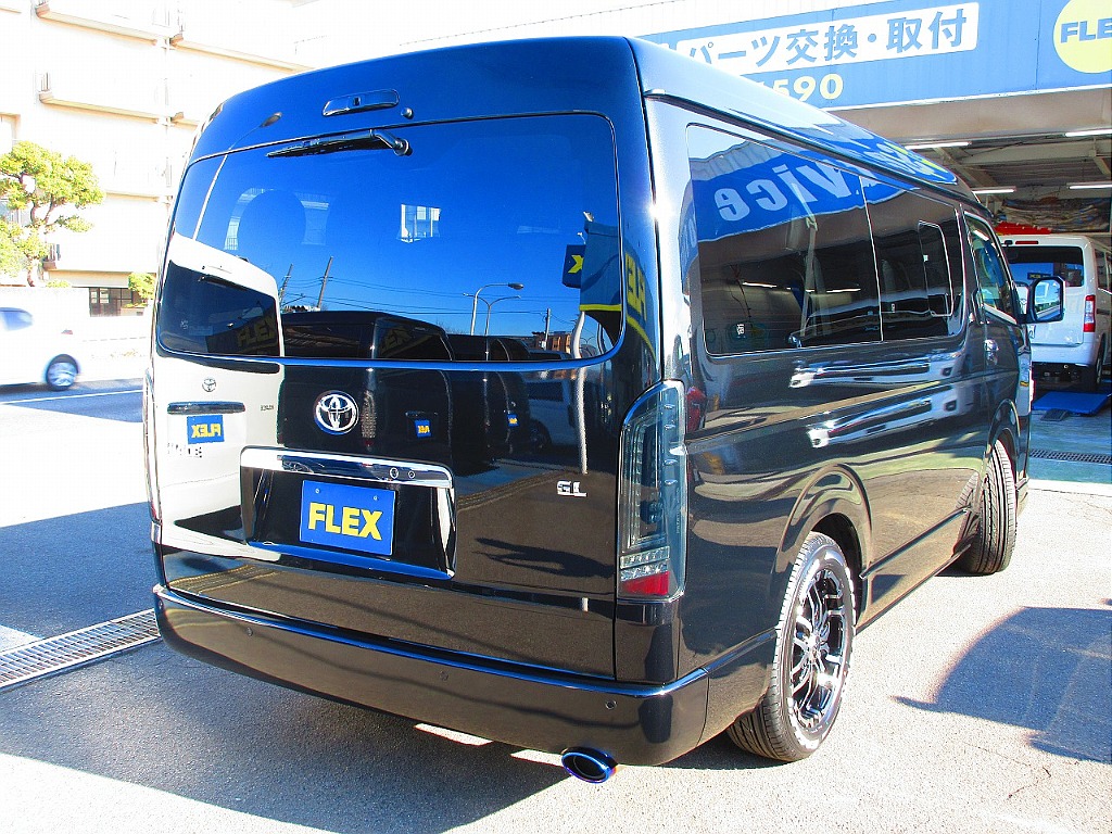 迫力の後ろ姿！！！もちろんテールはＬＥＤに換装済み♪ウィンカーが流れるシーケンシャルタイプ♪