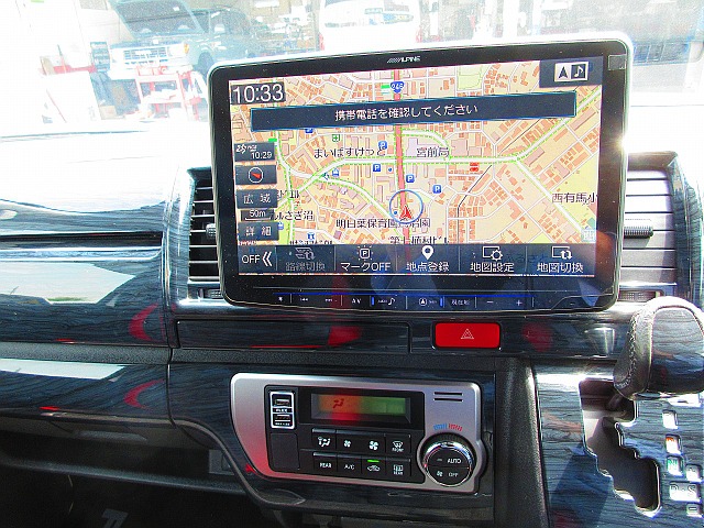 搭載されてるナビはアルパインビックX１１型！大画面で見やすいです♪