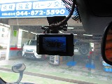いまどきドライブレコーダーはもはや必須装備ですねっ♪前後２カメタイプが搭載済みです！！！