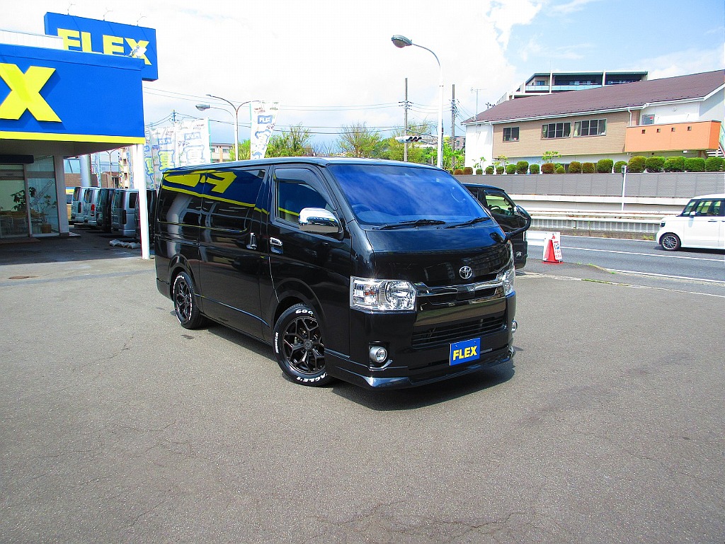 ローダウンされた箱車は問答無用でカッコいいんです！基本を押さえた一台ですよっ♪