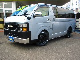 シェビーバンや５０系ハイエースをオマージュした角目４灯ヘッドライト♪