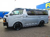 横から見てもカッコいい！！！このレトロ感が今どきの車にには無い魅力ですねっ♪