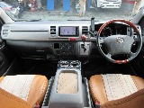 室内は広々としており運転もしやすいです！座面も高く見晴らしもグッド！