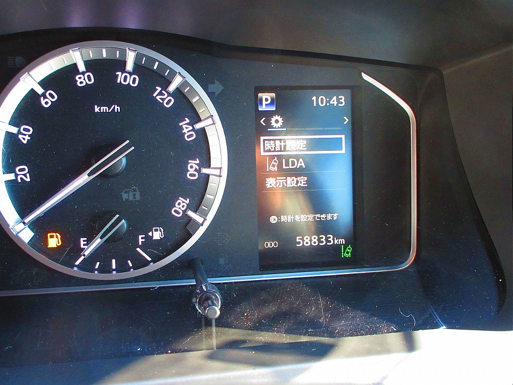 見やすい大型メーター♪走行距離もまだまだこれからの５９０００キロ♪