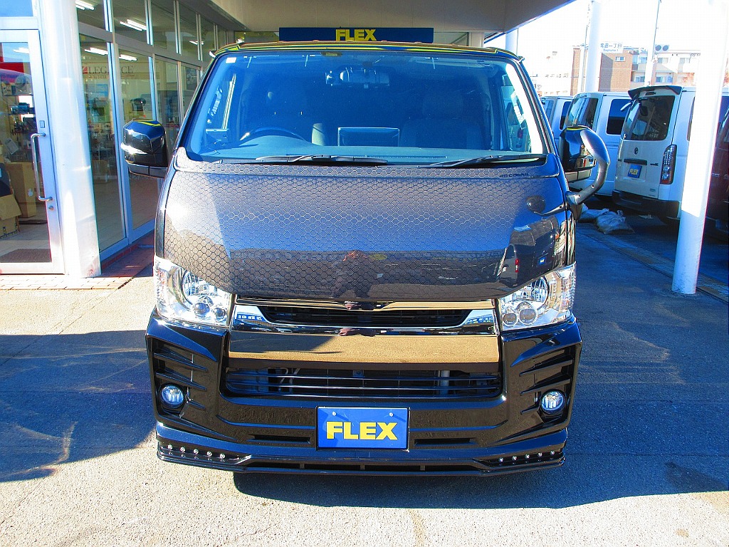 迫力あるフロントフェイス！イカついハイエースをお探しの方いかがでしょうか！