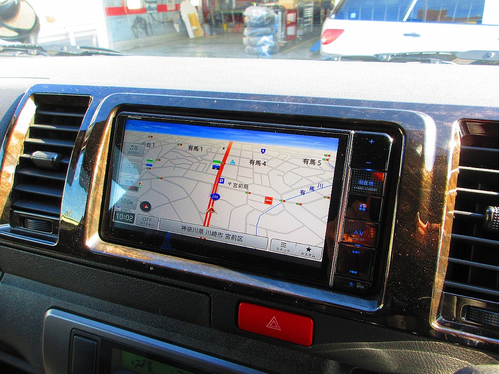 搭載されてるナビはパイオニア製♪使いやすく見やすいと人気のナビゲーションです♪