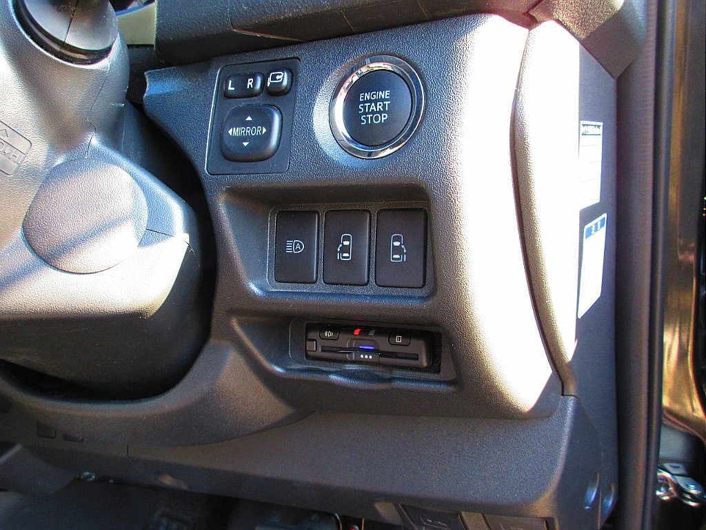 もちろんＥＴＣも装着済み♪純正のように美しくインストールされております！