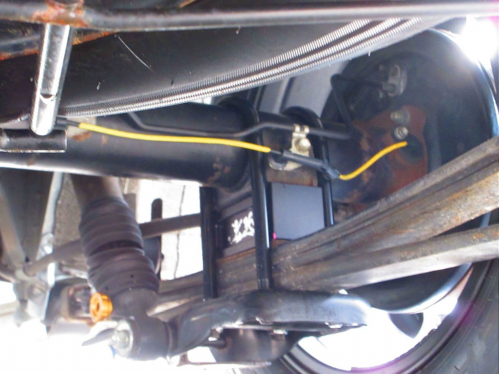 ローダウンブロックは信頼の玄武製を装着！もちろんバンプ類も玄武製です♪