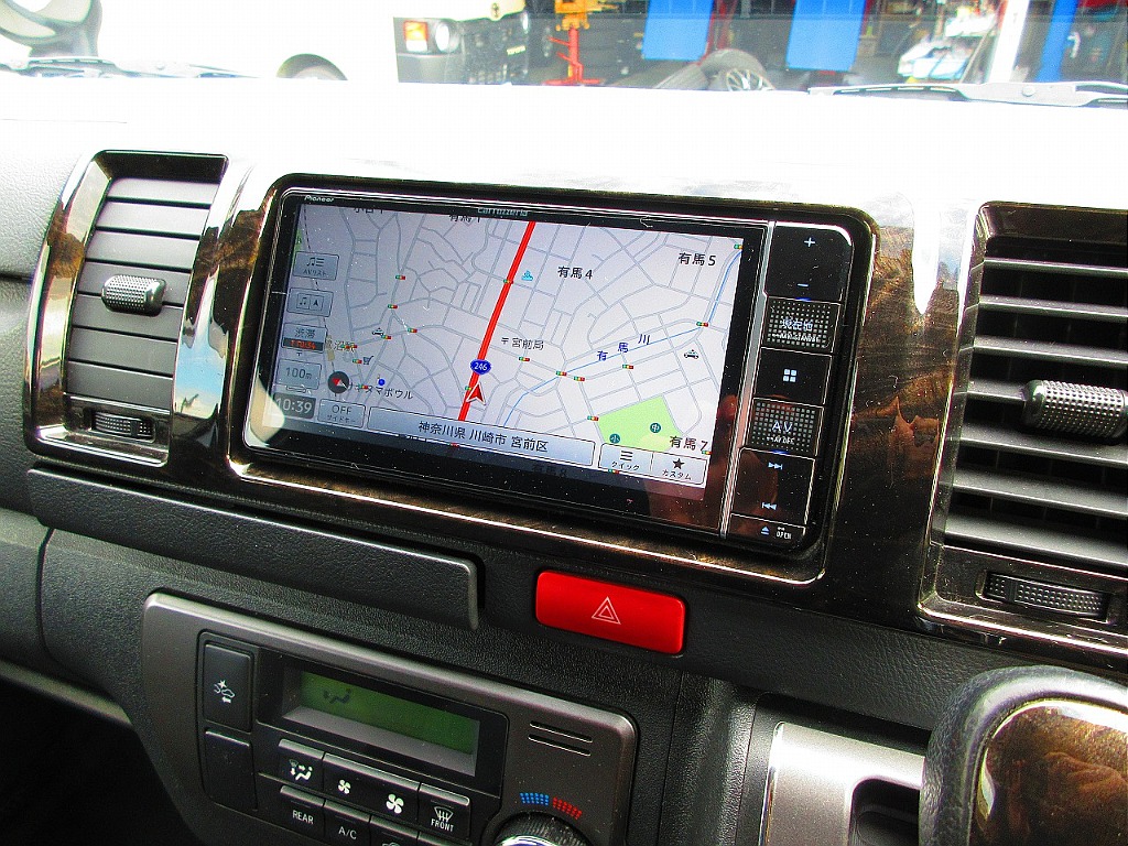 搭載されているナビはパイオニア製♪地図も見やすくて人気のナビゲーション！！！