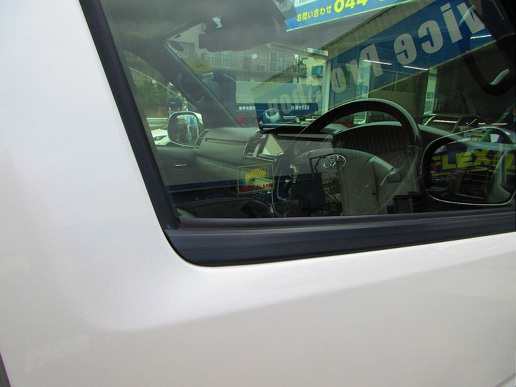 純正のオートアラーム付きで盗難対策もしっかりされております！！！