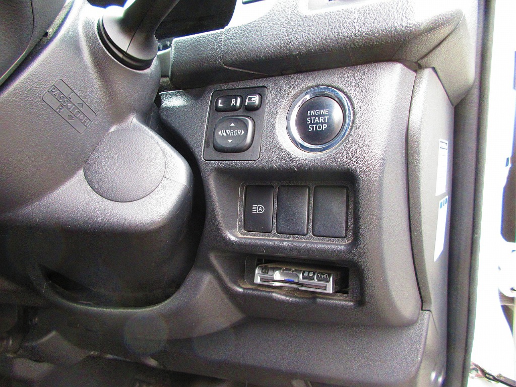 ＥＴＣは純正位置に装着されております♪出し入れもしやすいですよっ♪