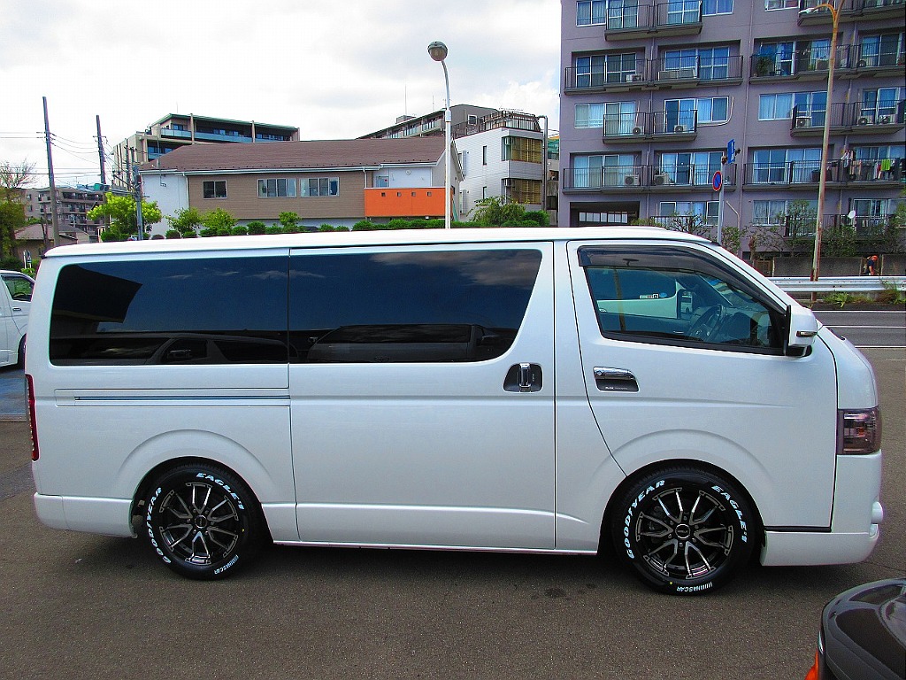 横から見てもキマってます！ローダウンされた箱車は問答無用でカッコいい！！！