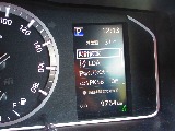 走行距離は９８００キロの低走行車！なかなか出て来ない一台ですよっ♪
