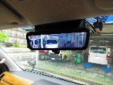 メーカーオプションのデジタルインターミラー付き車！後方確認はカメラで安心！